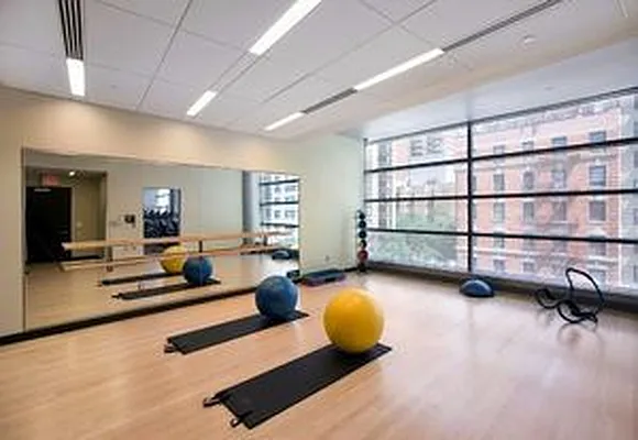 Rented by Warburg | media 6