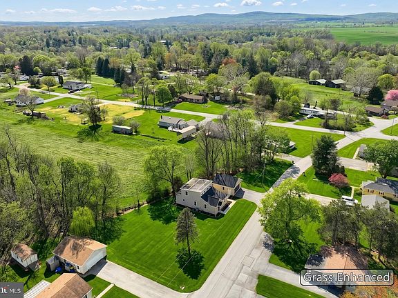 4th image of 140 Boundary Ave