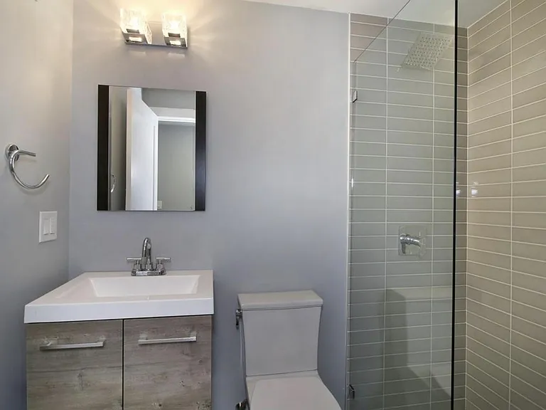 15 W Bellflower St #1 — Photo 18