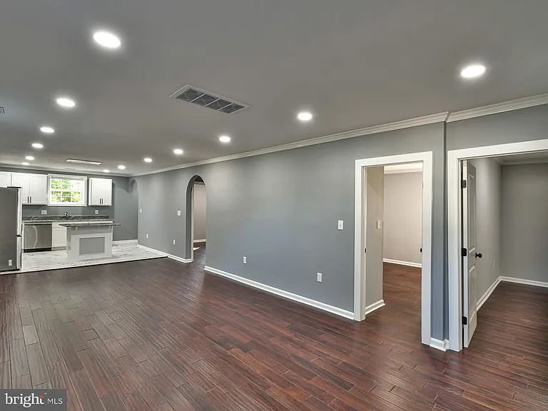 3801 Portal Ave — Photo 5