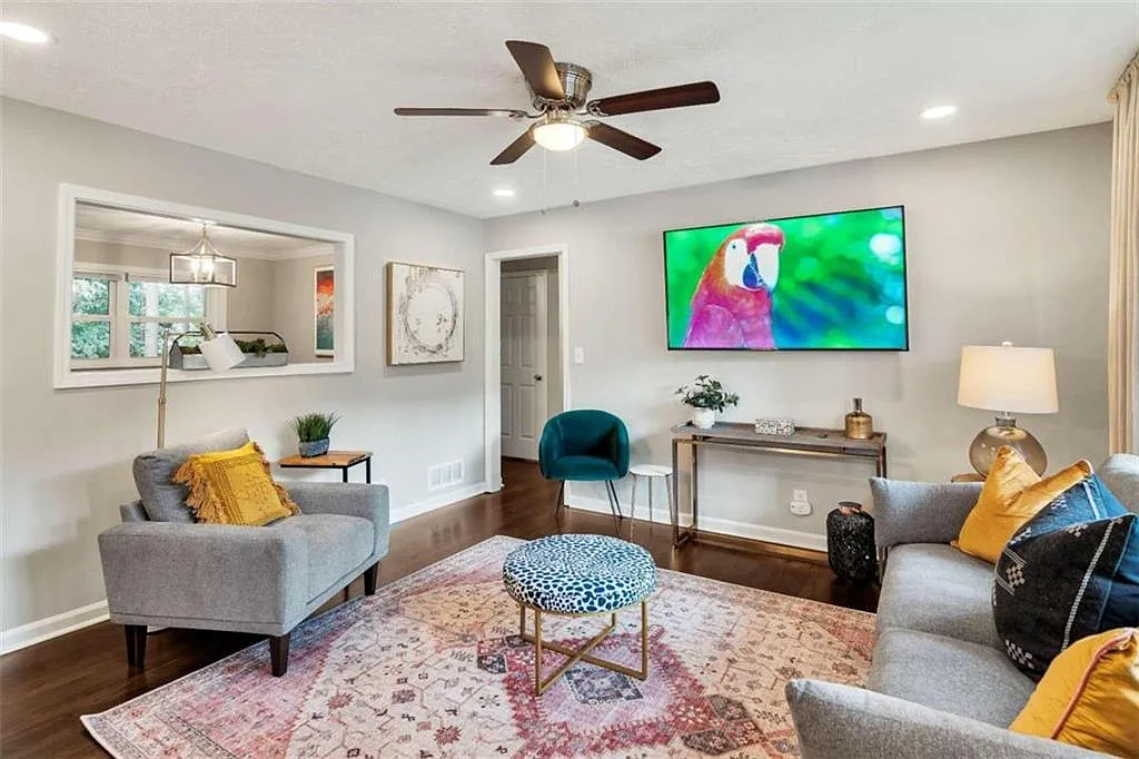 3 bed, 2.0 bath, $3,750 — Photo 1