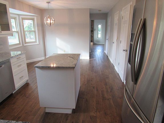 3rd image of 2213 Stratingham Dr