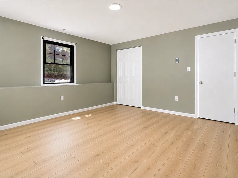 52 Swanson Ct #12B — Photo 3