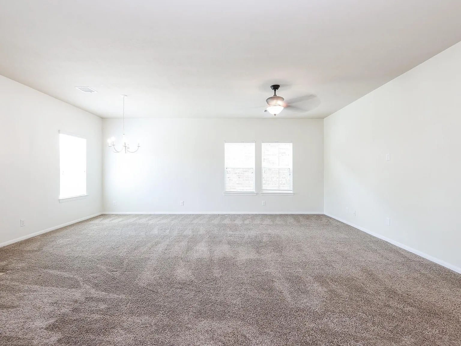 3 bed, 2.0 bath, 1508 sqft, $1,800 — Photo 3