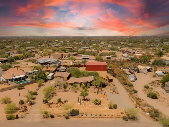 1502 S PROSPECTORS Road, Apache Junction, AZ 85119