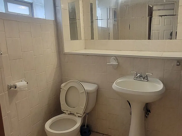 Salter Pl — Photo 9