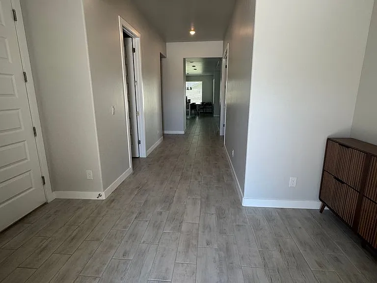 3017 Fortune Rd — Photo 2
