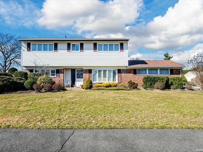 17 Shelley Drive, Massapequa, NY, 11758