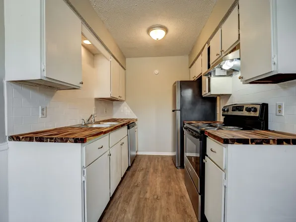 The Cottonwood: 1 & 2 Bedroom Apartments