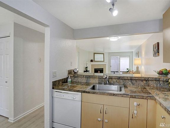 4th image of 12625 SE 41st Pl