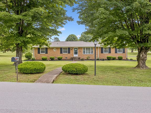 3rd image of 502 Hillview Dr