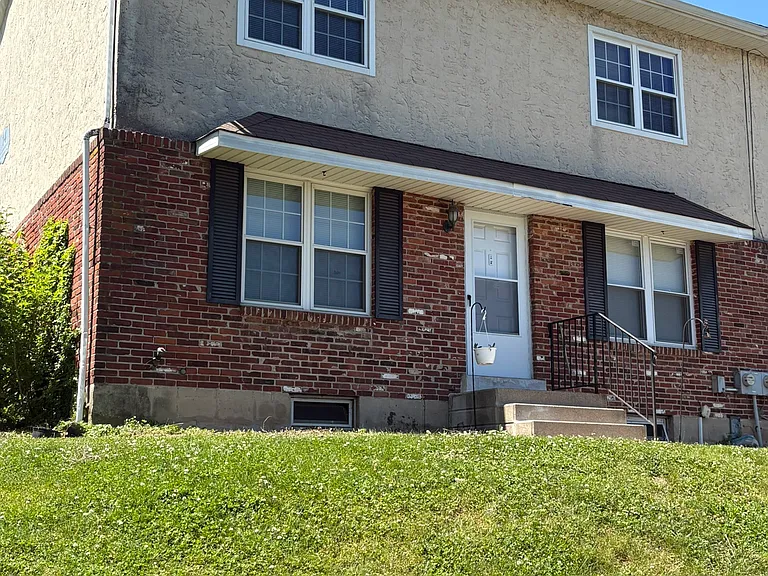 1414 Whitpain Hls — Photo 2