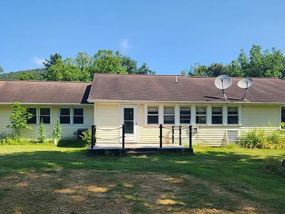 2nd image of 7 Woods Rd #1