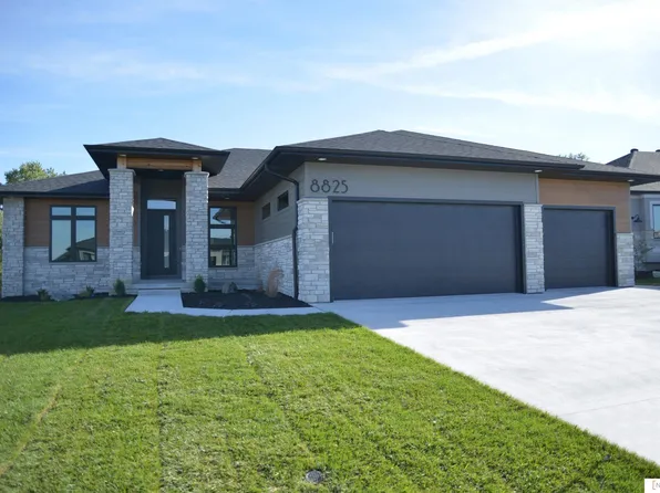 8825 Grey Hawk Ct, Lincoln, NE 68526