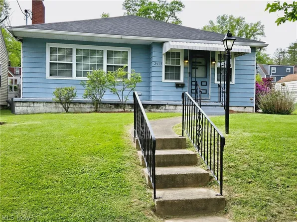 2513 Liberty St, Parkersburg, WV 26101