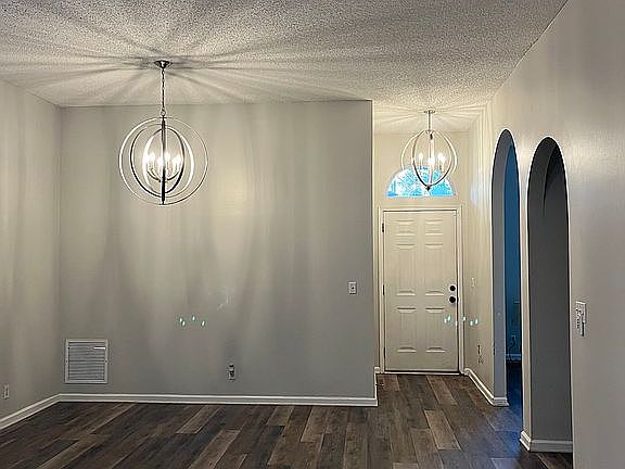 3rd image of 12483 Hatton Chase Ln W