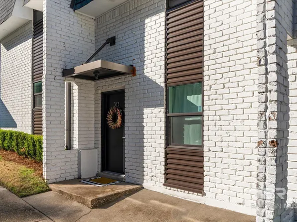 3655 Old Shell Rd APT 313, Mobile, AL 36608