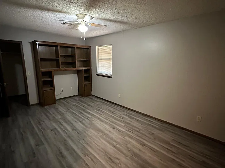 301 N Morgan Dr — Photo 14