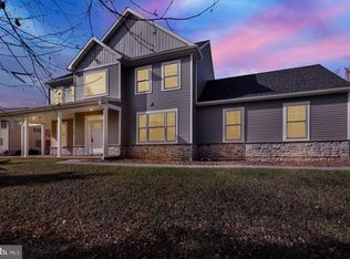 446 Wagonwheel Rd, Lititz, PA 17543