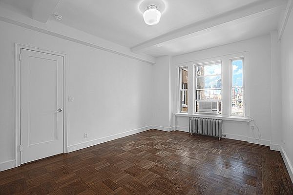 1st image of 24 5th Ave APT 1527