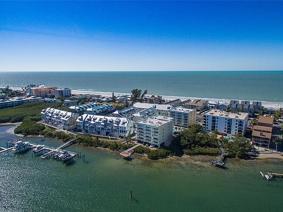 4th image of 19925 Gulf Blvd APT 304