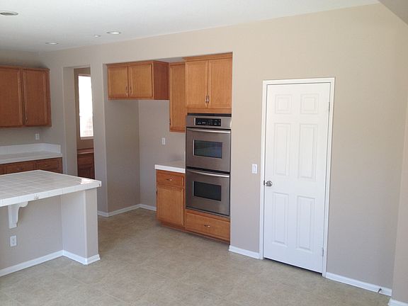 4th image of 2028 W Sycamore St