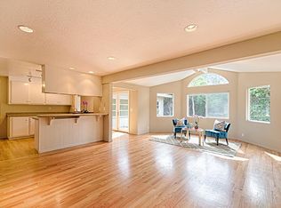 921 Sir Francis Ave, Capitola, CA 95010