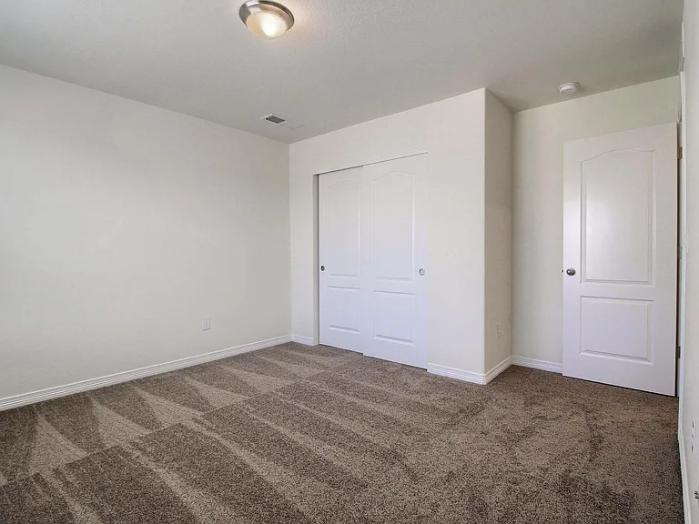 14776 Oslo Ave — Photo 27