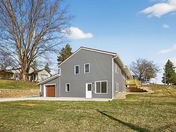 4th image of 311 Highland Ct SW