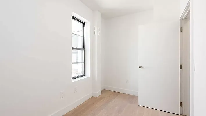 Rented by New Amsterdam Realty Group | media 28