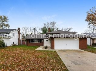 23784 Curtis Dr, North Olmsted, OH 44070