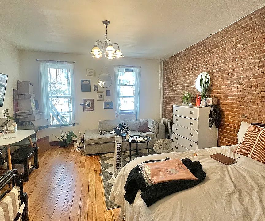 1st image of 788 Park Pl APT 10