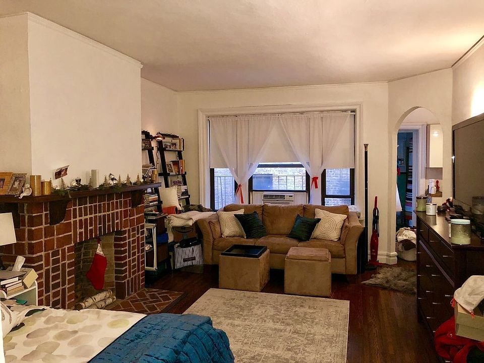 1st image of 22 Grove St APT 4D