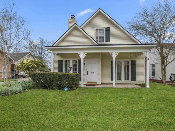 1043 E Tom Stokes Ct, Baton Rouge, LA 70810
