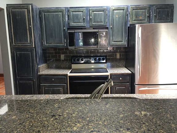 4th image of 425 1/2 Massachusetts Ave #12