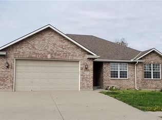 800 Homeland, Buckner, MO 64016