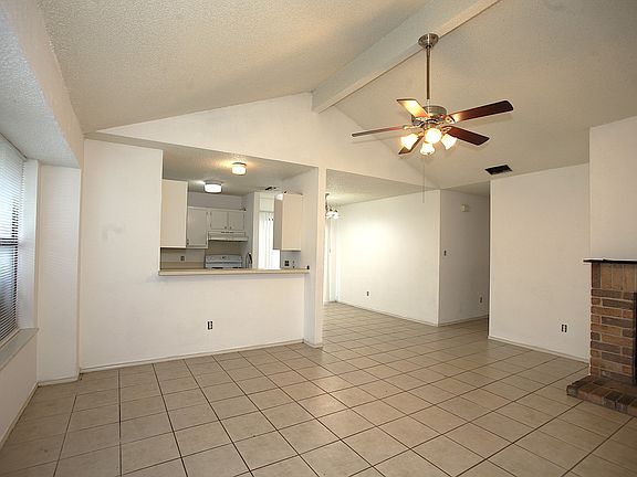 4th image of 1423 Hermitage Dr