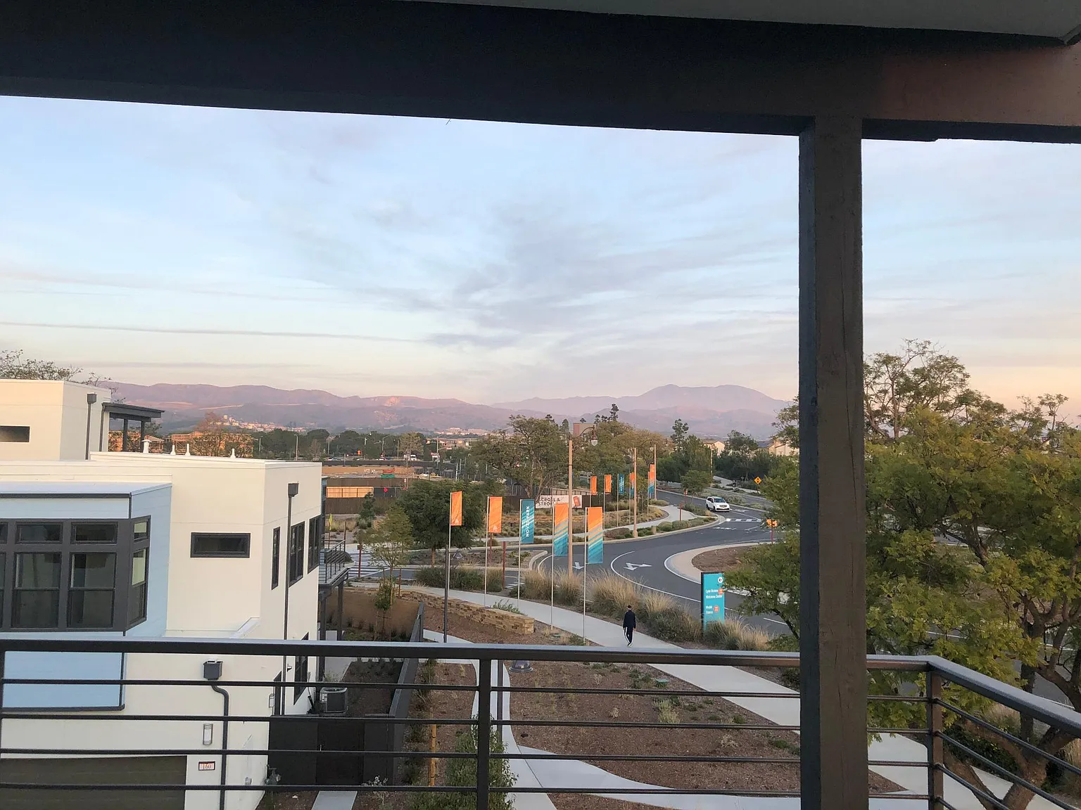 4 bed, 3030 sqft, $6,500 — Photo 4