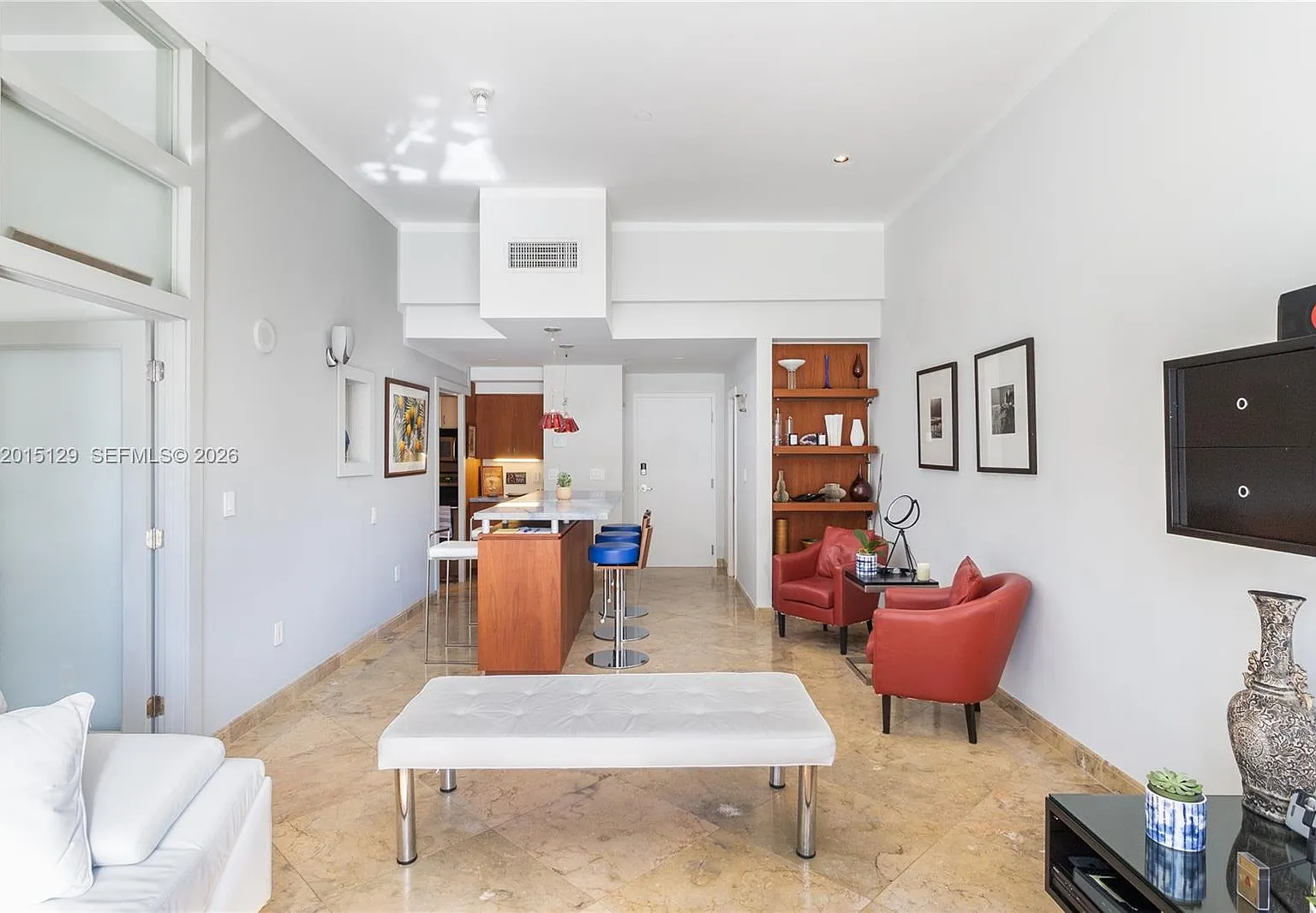 The Collins Condo — Photo 4