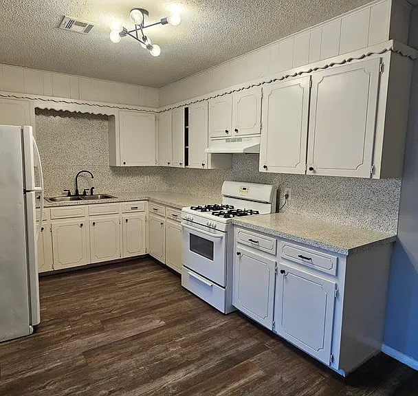 Broadway Apartments in Rose District — Photo 8