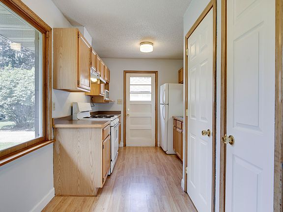 5th image of 756 Holley Ave