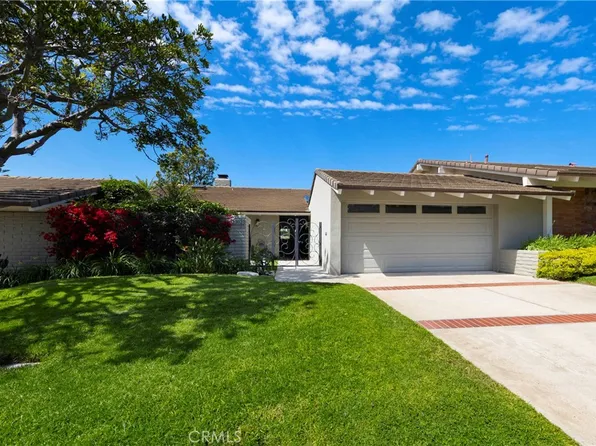2102 Vista Entrada, Newport Beach, CA 92660
