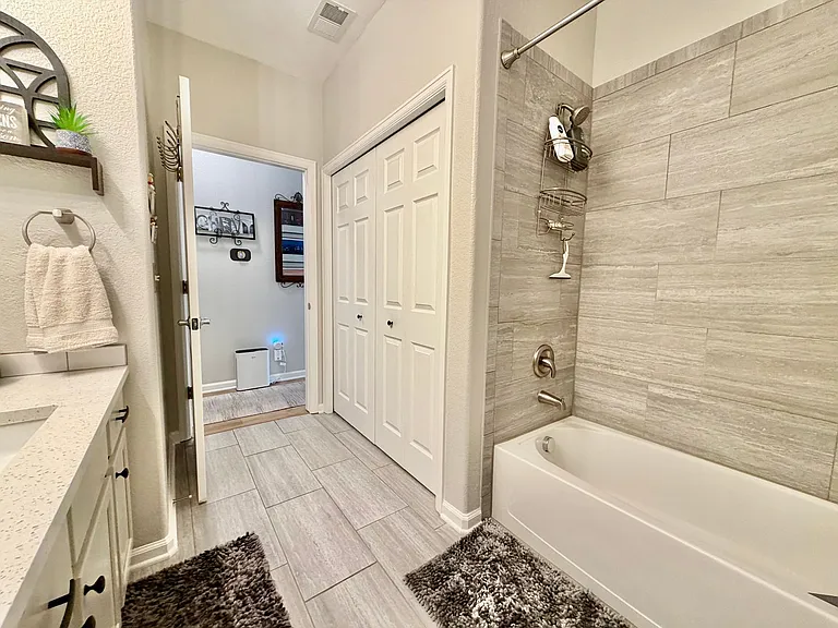 4765 Hahns Peak Dr #101 — Photo 14