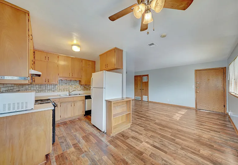 1641 Prospect St #3 — Photo 5