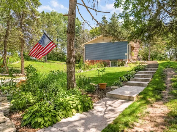 9411 Newgate Ave N, Stillwater, MN 55082