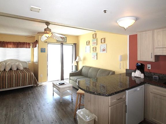 2nd image of 1605 S Ocean Blvd. #806