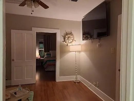 110 Carolyn St #4 — Photo 5