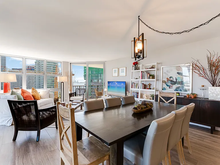 1901 Brickell Ave #B1809 — Photo 8