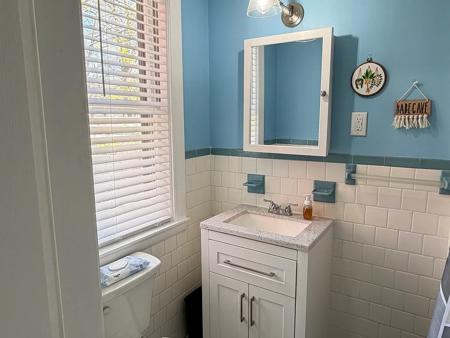 Studio, 700 sqft, $1,950 — Photo 4
