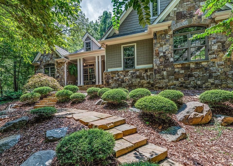 1st image of 175 Harris Creek Dr